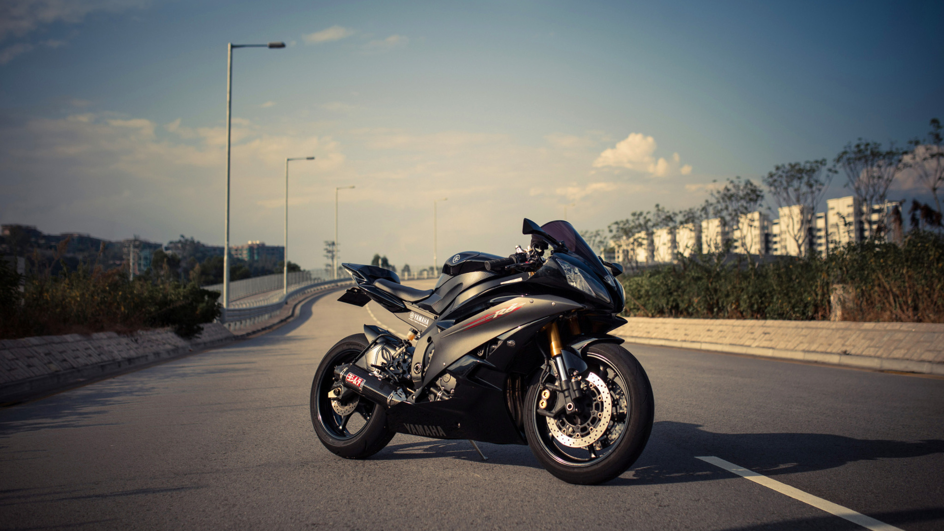 Yamaha YZF R6 wallpaper 1920x1080