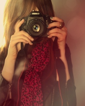 Girl With Canon Camera wallpaper 176x220