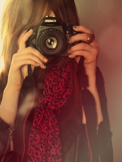 Das Girl With Canon Camera Wallpaper 240x320