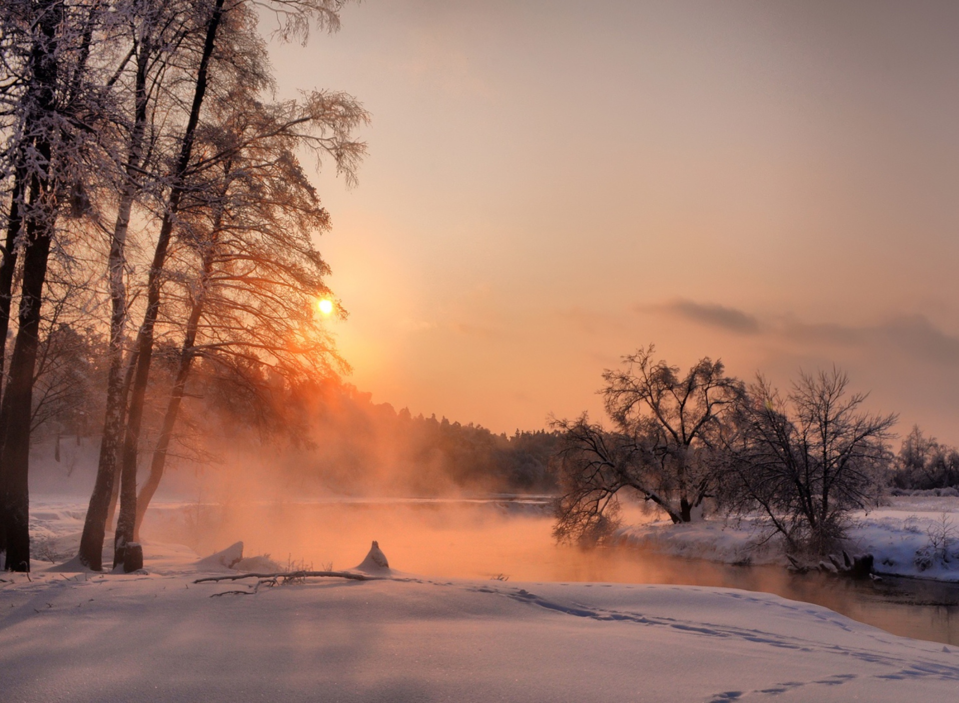 Winter Sun Over River wallpaper 1920x1408