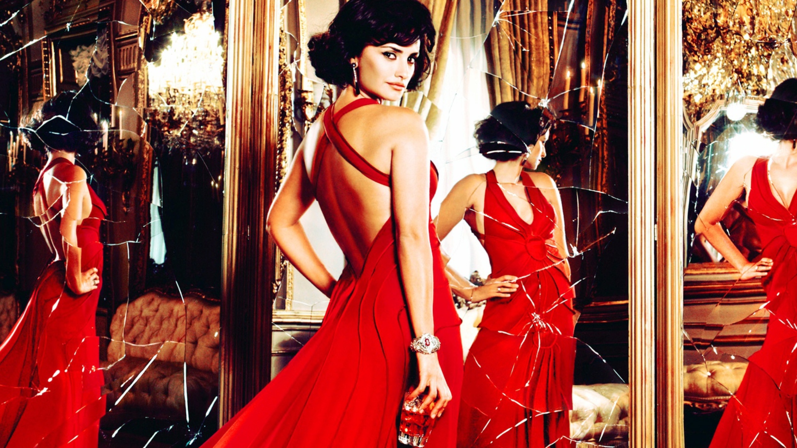 Обои Penelope Cruz In Glamorous Red Dress 1600x900