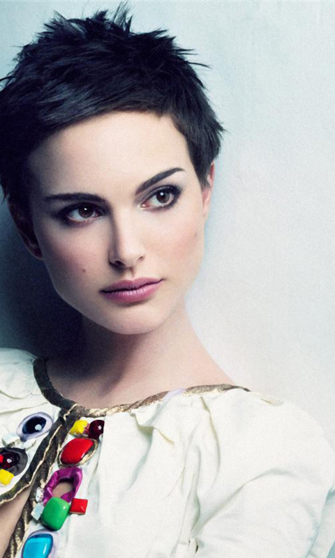 Обои Natalie Portman Short Hair 480x800