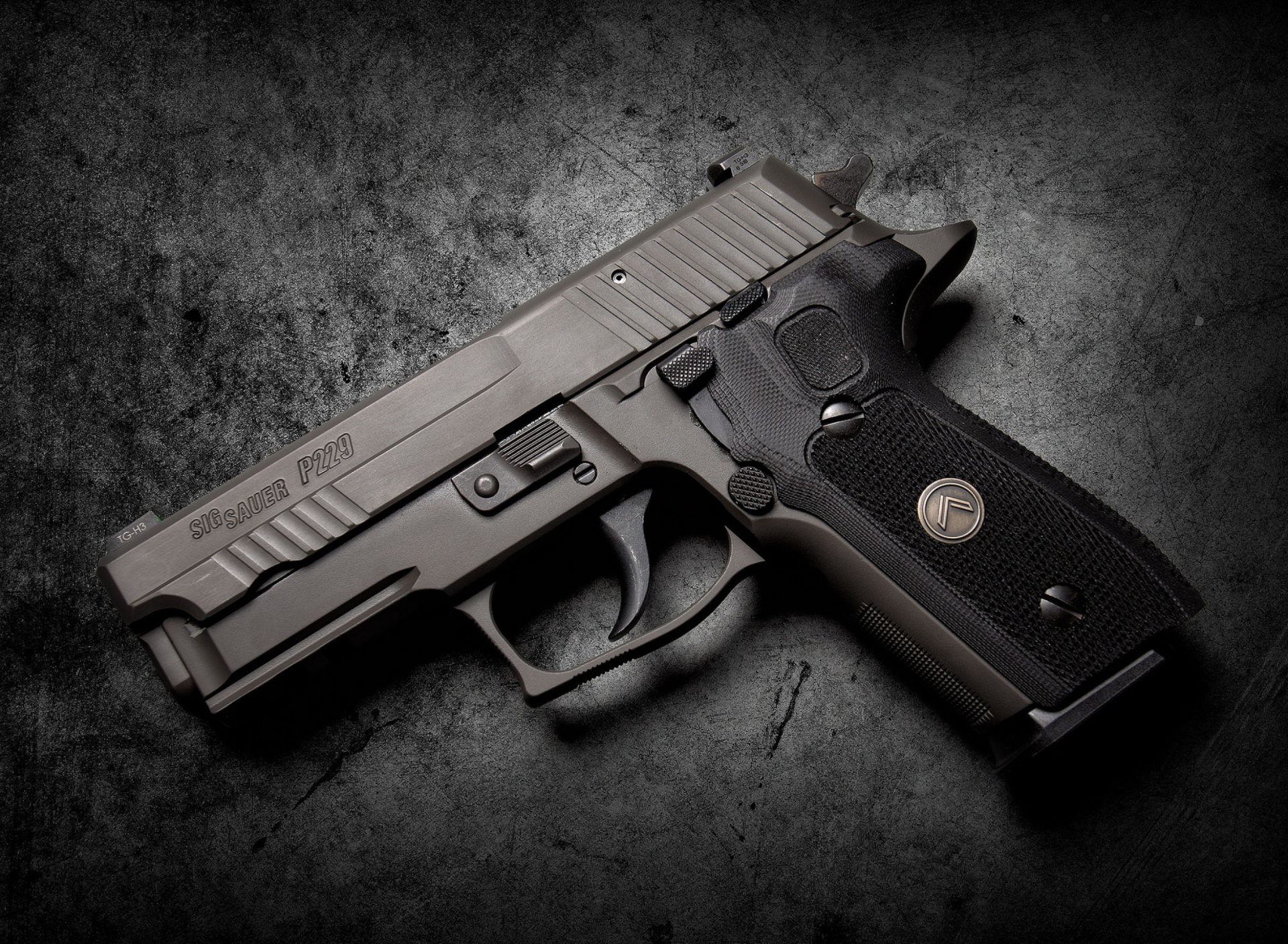 Sig Sauer Sigarms Pistols P229 wallpaper 1920x1408