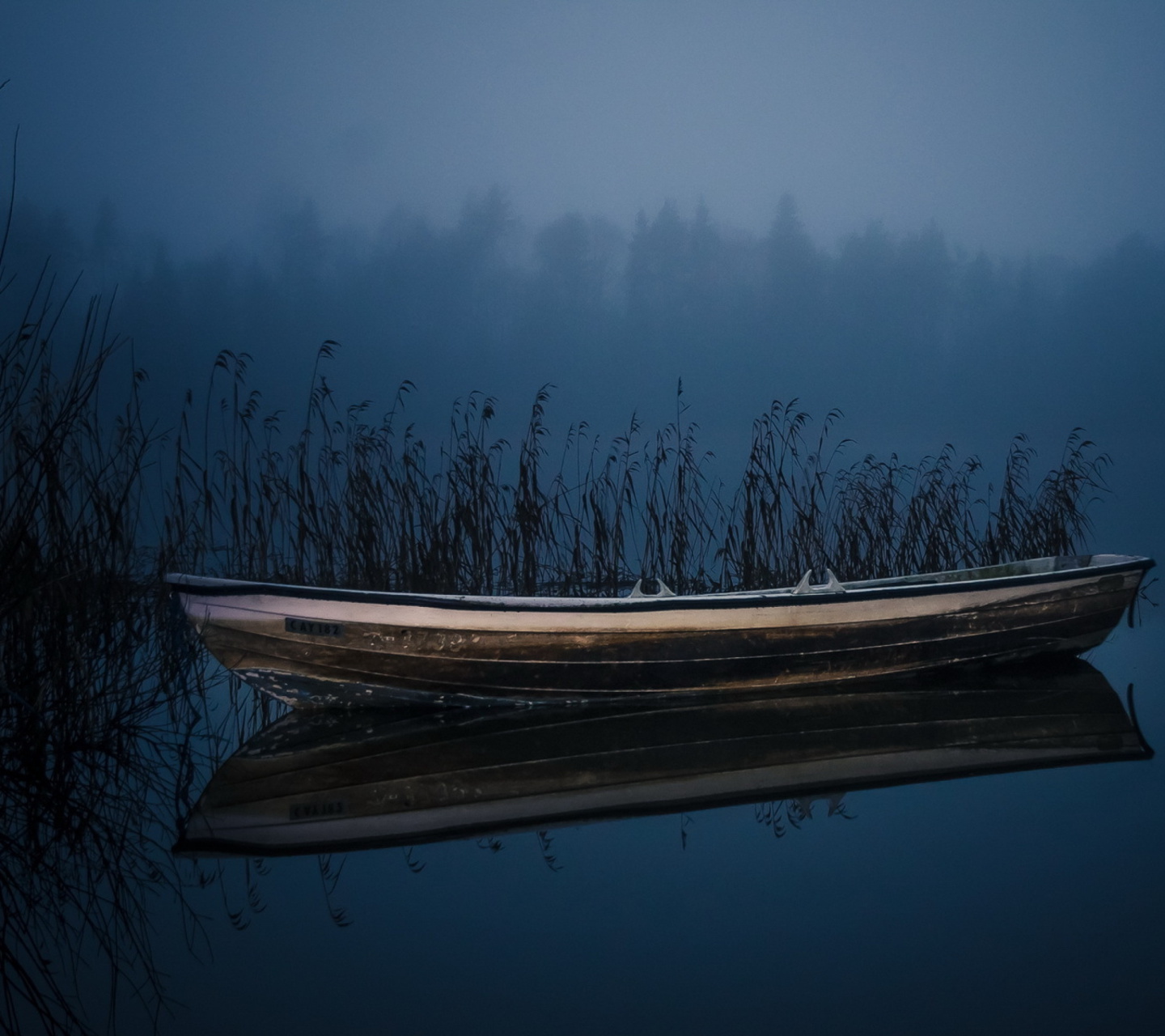 Обои Boat in Night 1440x1280