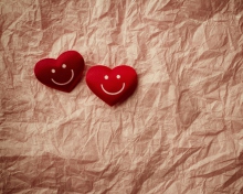 Smiling Hearts wallpaper 220x176