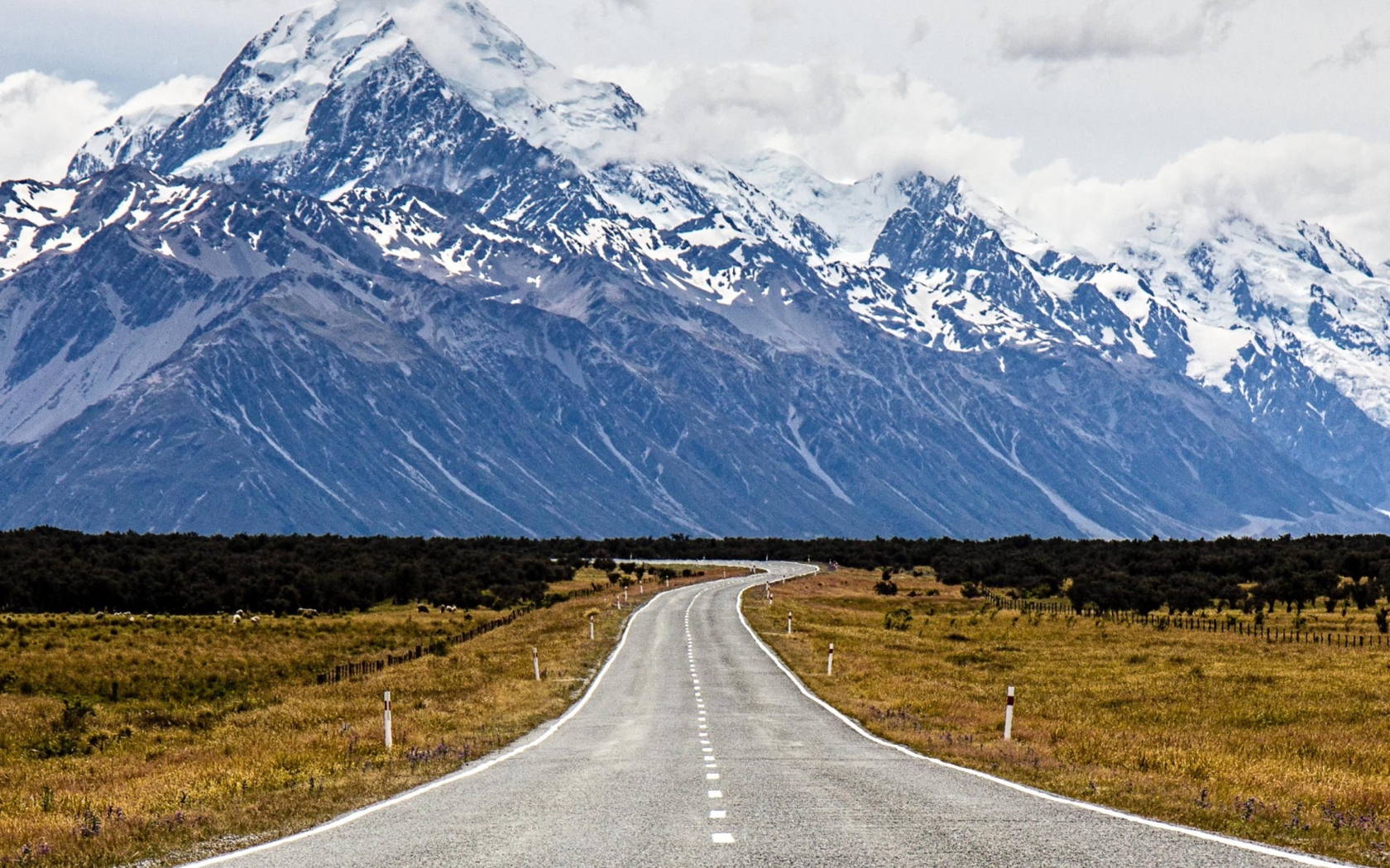 Fondo de pantalla Mount Cook in New Zealand 1680x1050