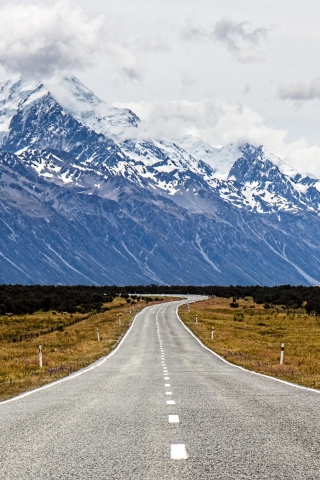 Fondo de pantalla Mount Cook in New Zealand 320x480
