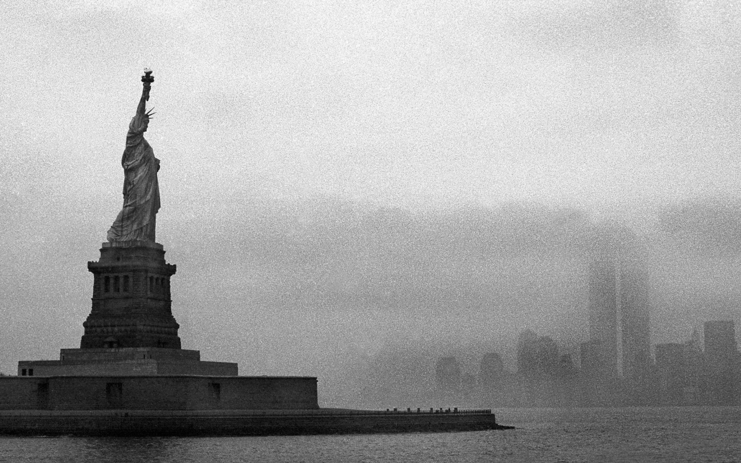 Fondo de pantalla Statue Of Liberty 1440x900
