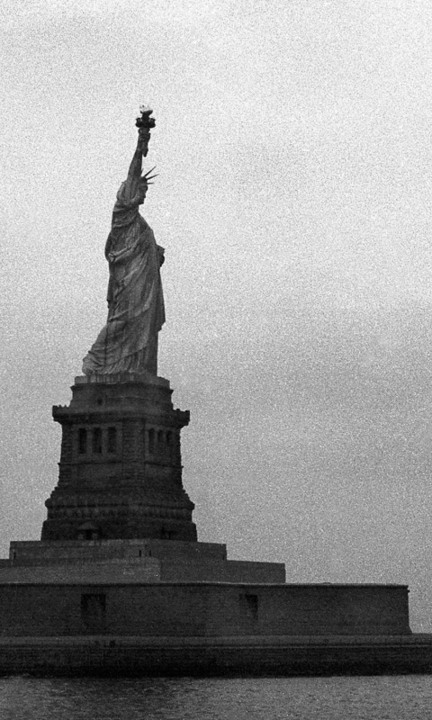 Обои Statue Of Liberty 480x800