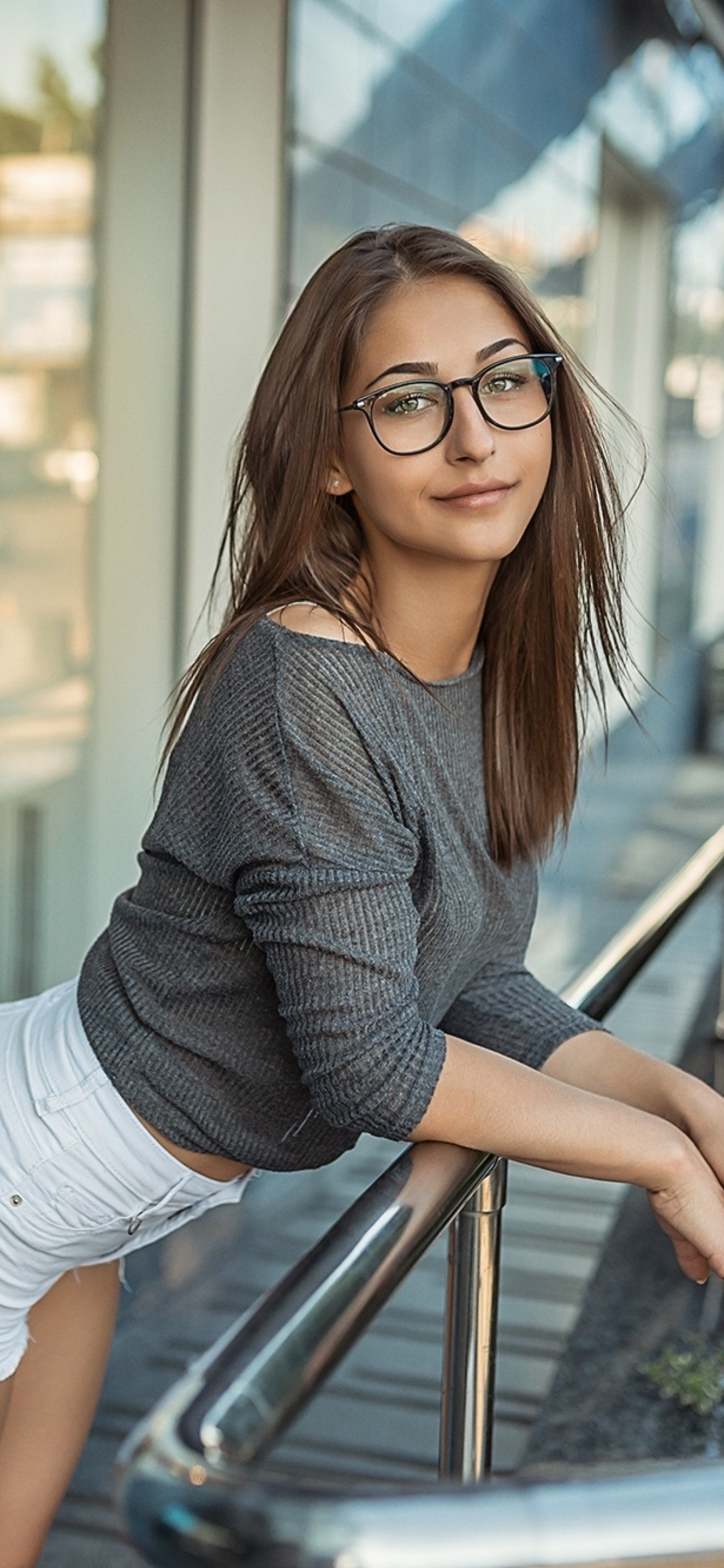 Pretty girl in glasses wallpaper 1170x2532