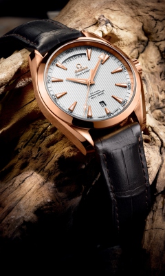 Das Omega Watch Wallpaper 240x400