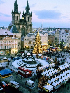 Praha Old Town wallpaper 240x320