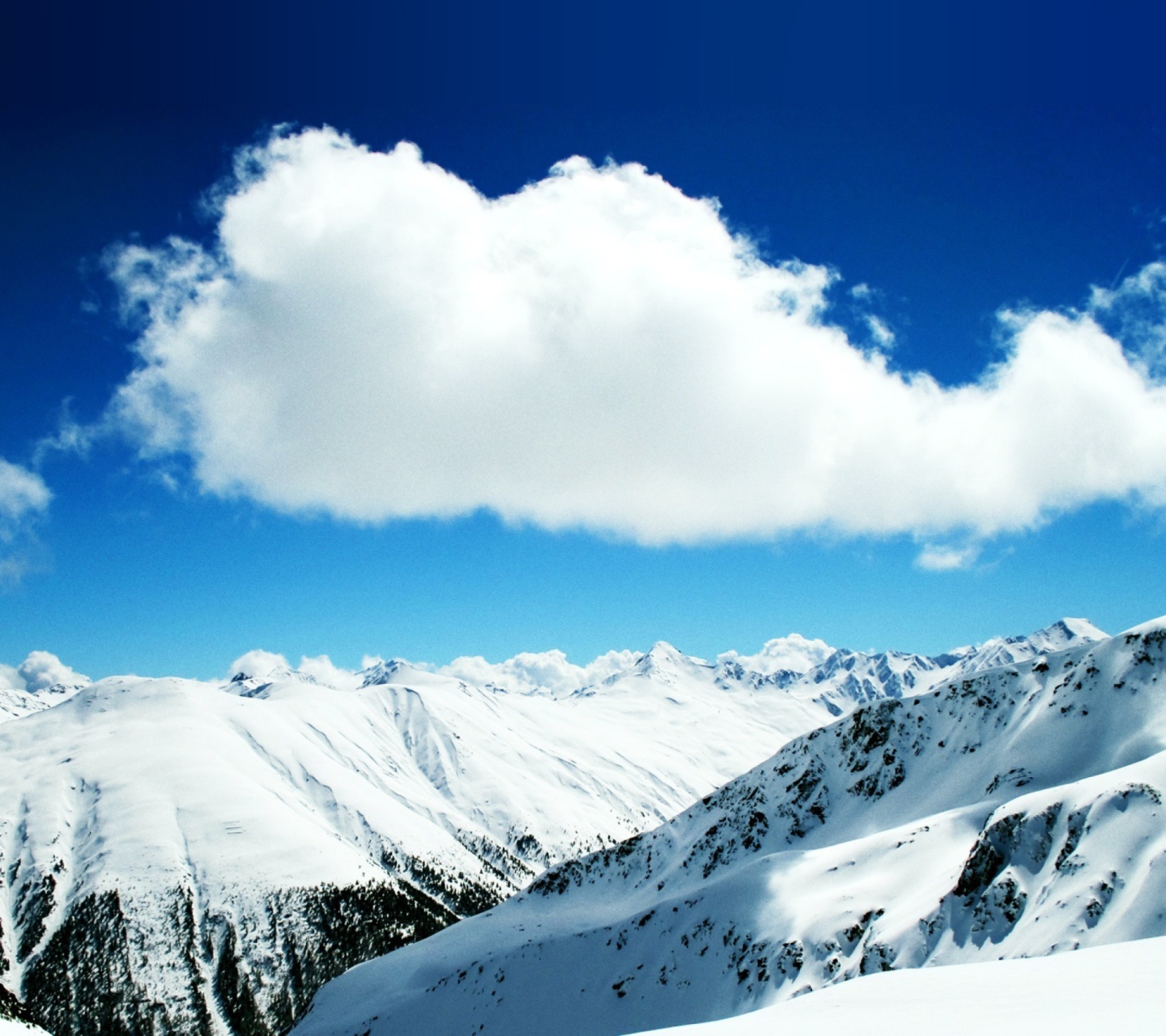 White Cloud And Mountains wallpaper 1440x1280