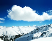 Fondo de pantalla White Cloud And Mountains 220x176