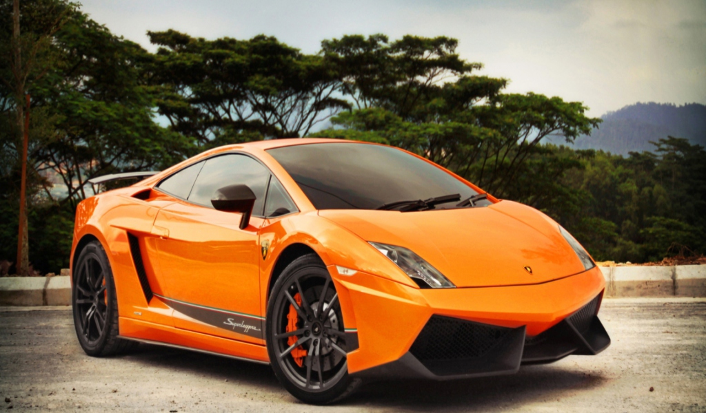 Das Orange Lamborghini Wallpaper 1024x600