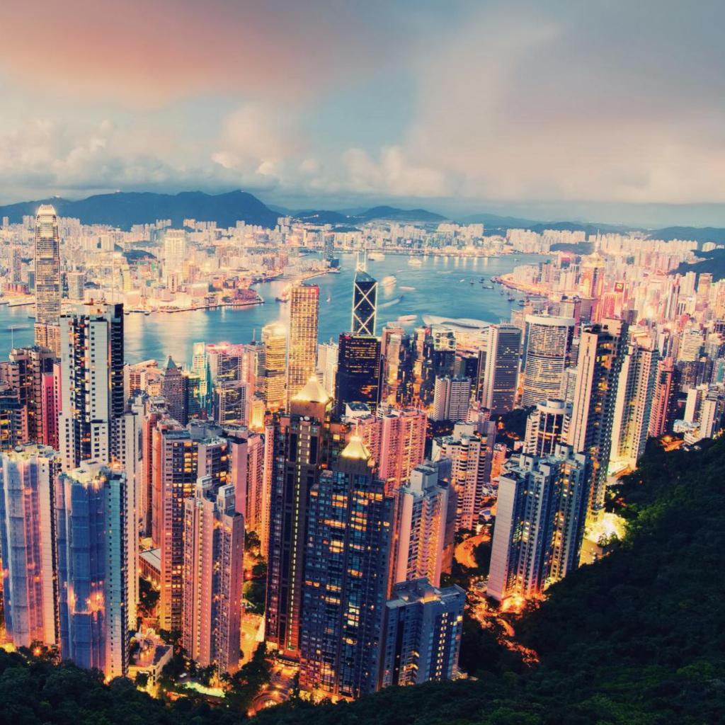 Das City Lights Of Hong Kong Wallpaper 1024x1024