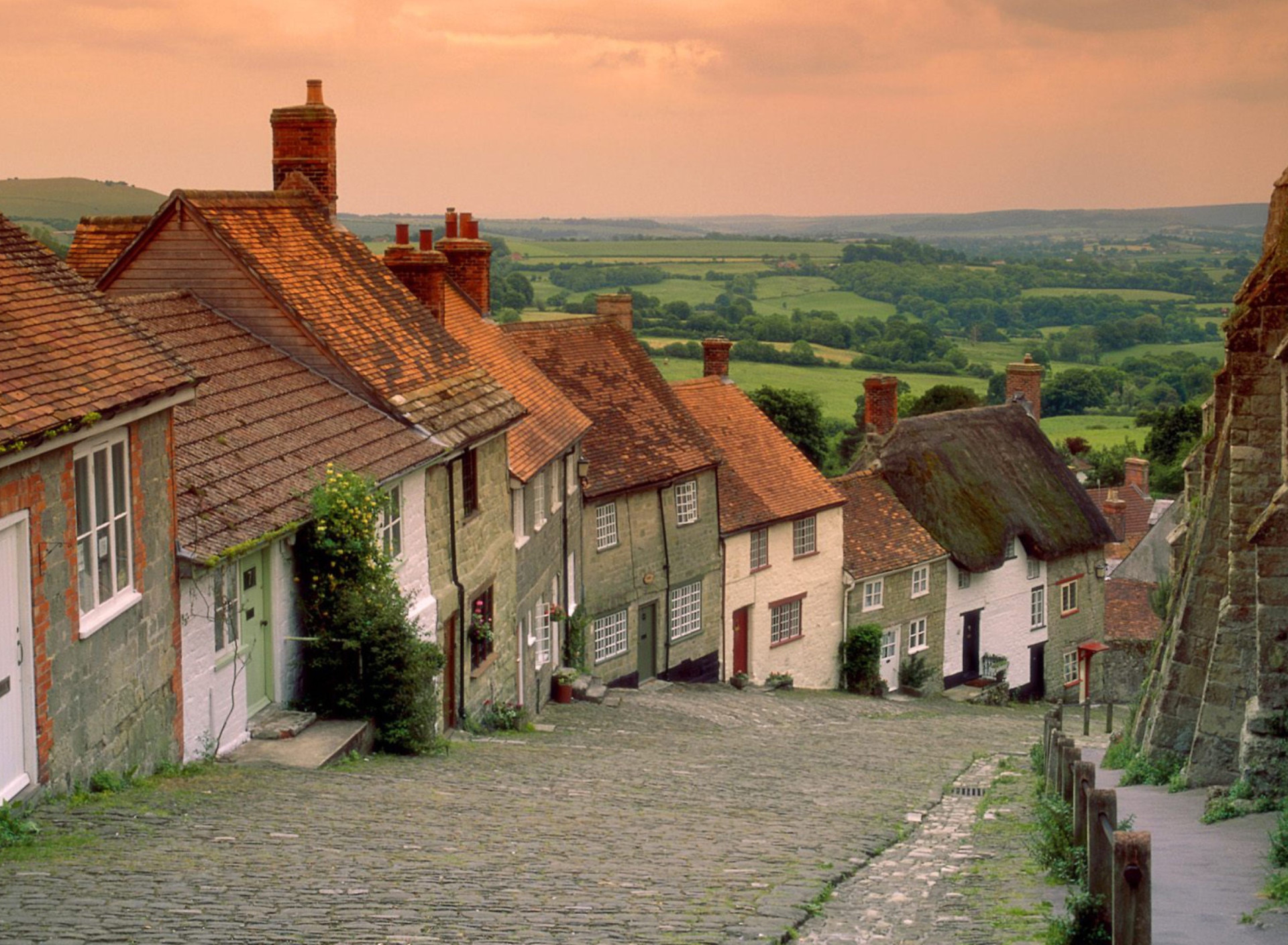 English Cottages wallpaper 1920x1408