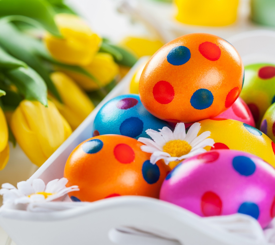 Обои Colorful Polka Dot Easter Eggs 960x854