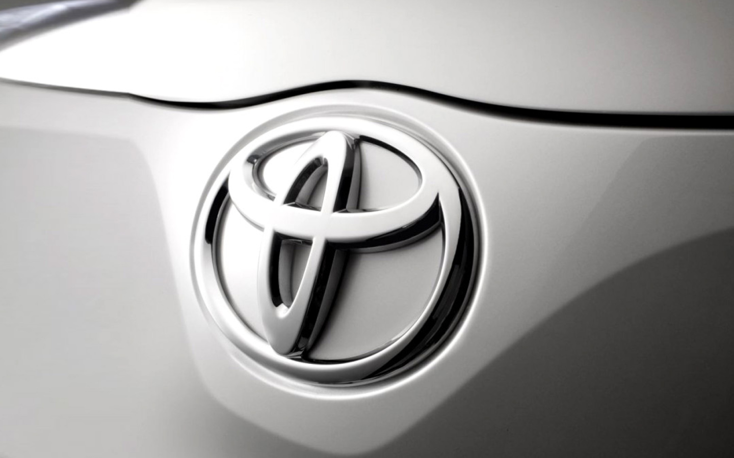 Sfondi Toyota Emblem 1440x900