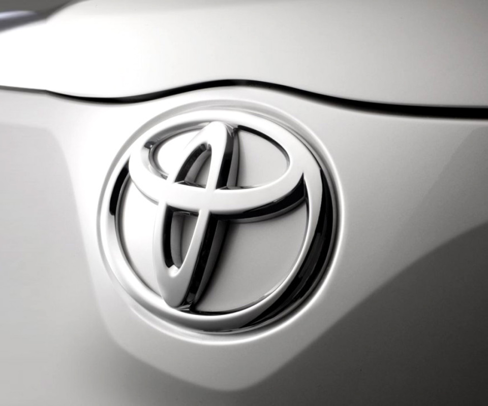 Fondo de pantalla Toyota Emblem 960x800