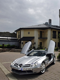 Screenshot №1 pro téma Mercedes Benz Slr Mclaren Roadster 240x320