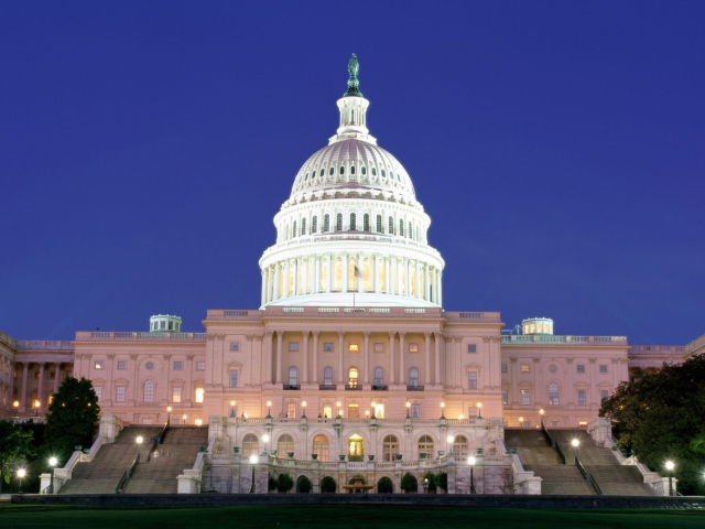 Обои US Capitol at Night Washington 640x480