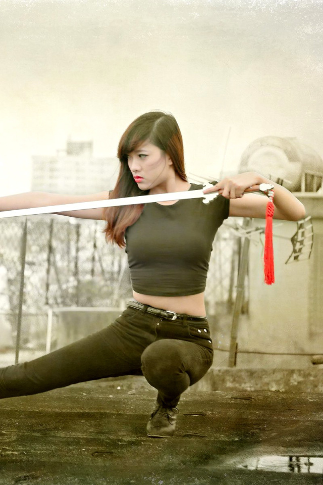 Japanese girl warrior screenshot #1 640x960