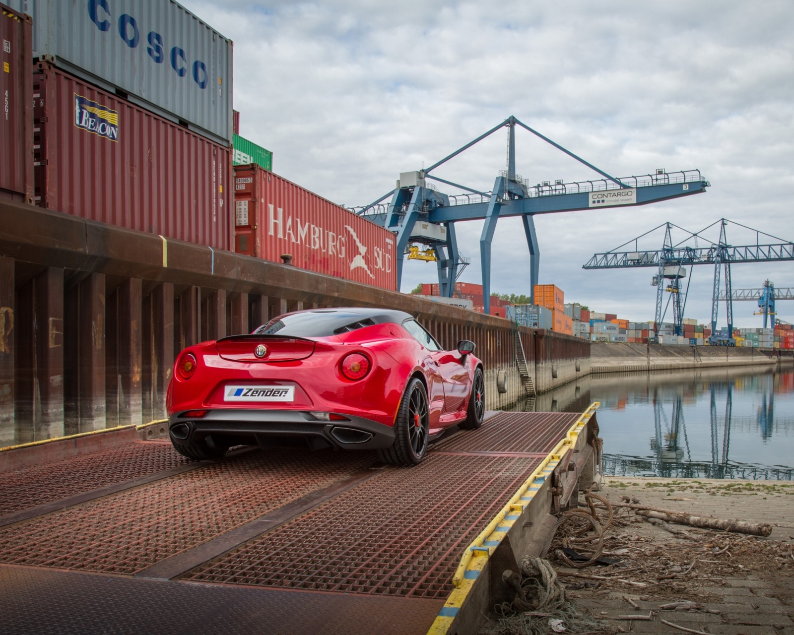 Alfa Romeo 4C screenshot #1 1600x1280