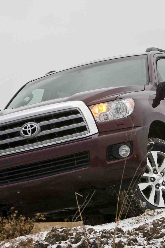 Das Toyota Sequoia Wallpaper 640x960