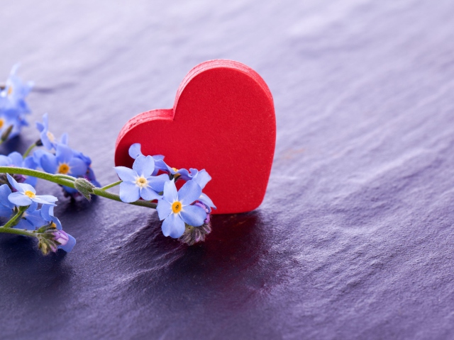 Heart And Flowers wallpaper 640x480
