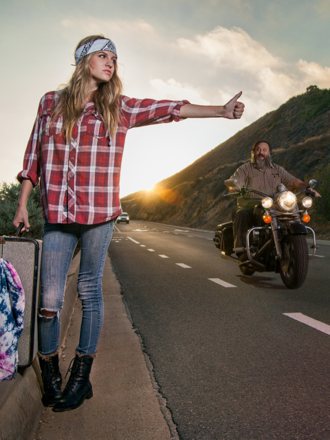 Girl On Road screenshot #1 480x640