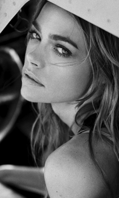 Denise Richards wallpaper 240x400