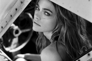 Denise Richards Background for Android, iPhone and iPad