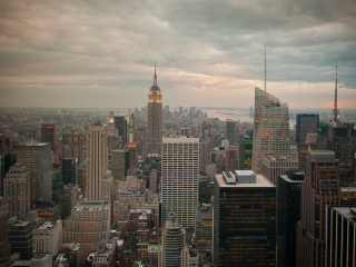 Das View Over Manhattan Wallpaper 320x240