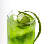 Green Cocktail with Lime wallpaper 176x144