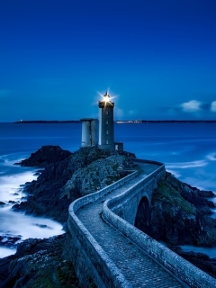 Sfondi France Lighthouse in Ocean 240x320