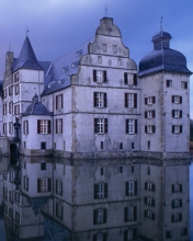 Das Bodelschwingh Castle Dortmund Germany Wallpaper 176x220