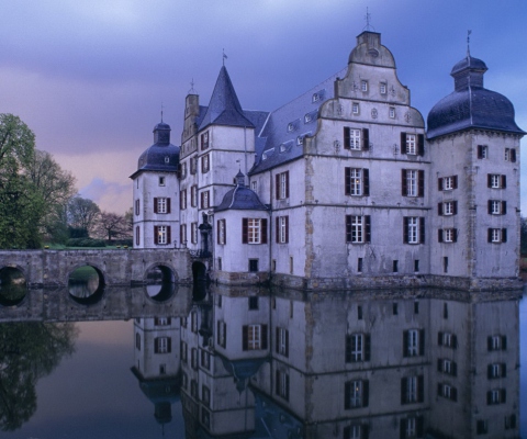 Bodelschwingh Castle Dortmund Germany screenshot #1 480x400