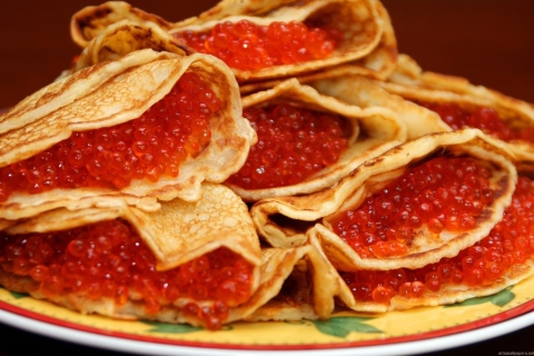 Обои Russian Pancakes With Caviar 480x320
