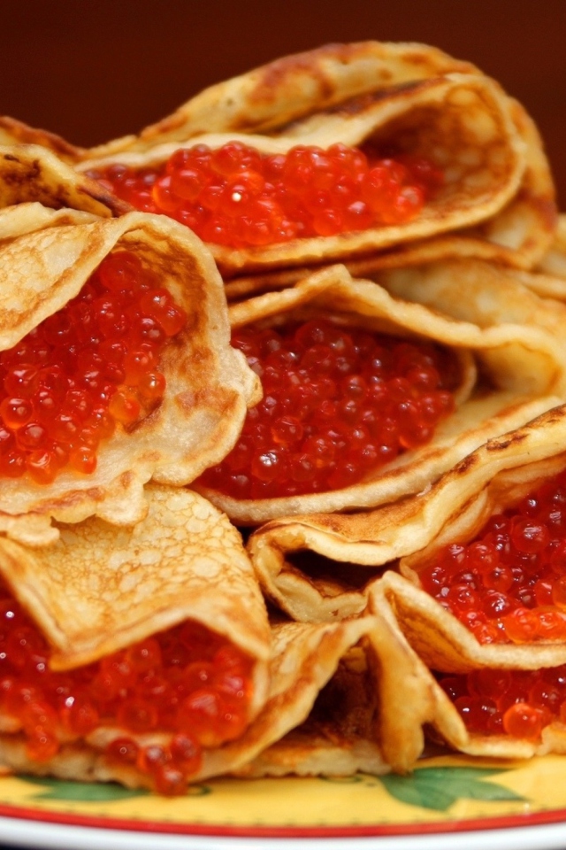 Обои Russian Pancakes With Caviar 640x960