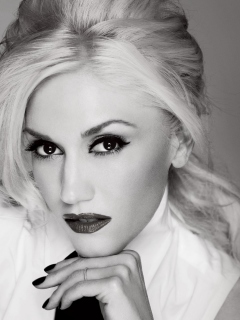 Gwen Stefani screenshot #1 240x320