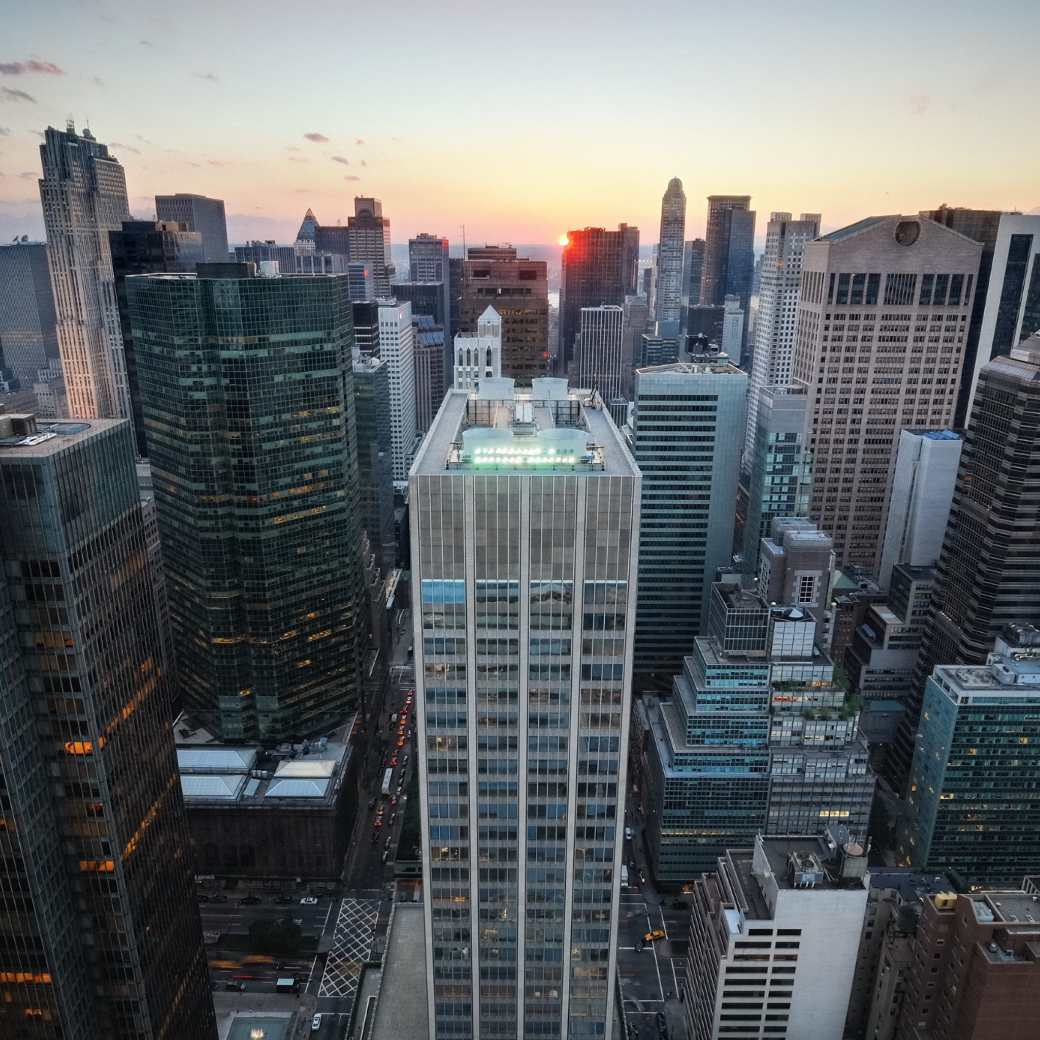 Manhattan At Sunset screenshot #1 2048x2048