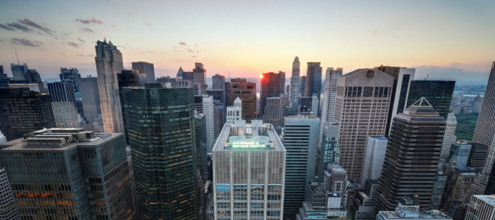 Обои Manhattan At Sunset 720x320