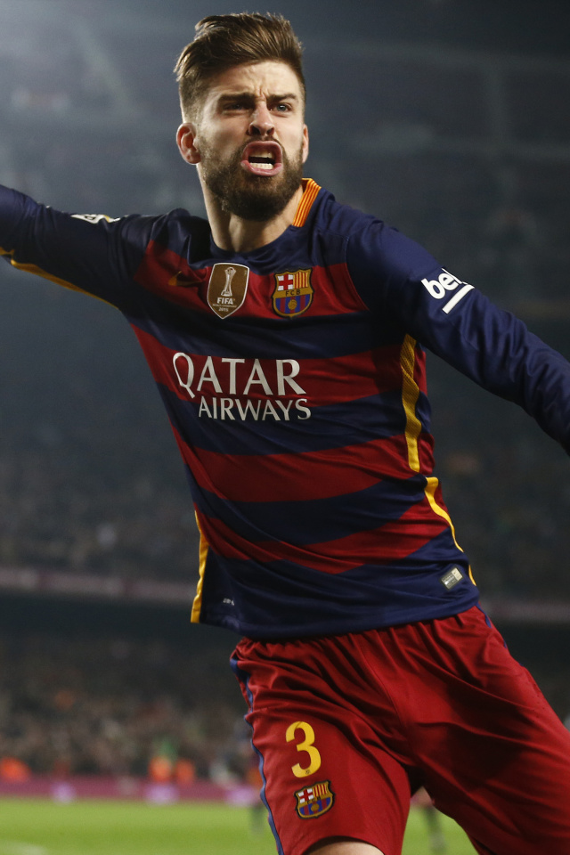 Gerard Pique Barcelona FC screenshot #1 640x960