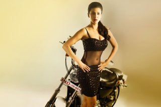 Free Shruti Hassan Picture for Android, iPhone and iPad