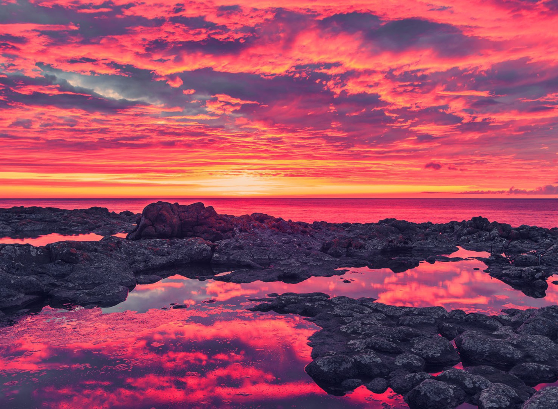 Breath Taking Sunset Coastline screenshot #1 1920x1408