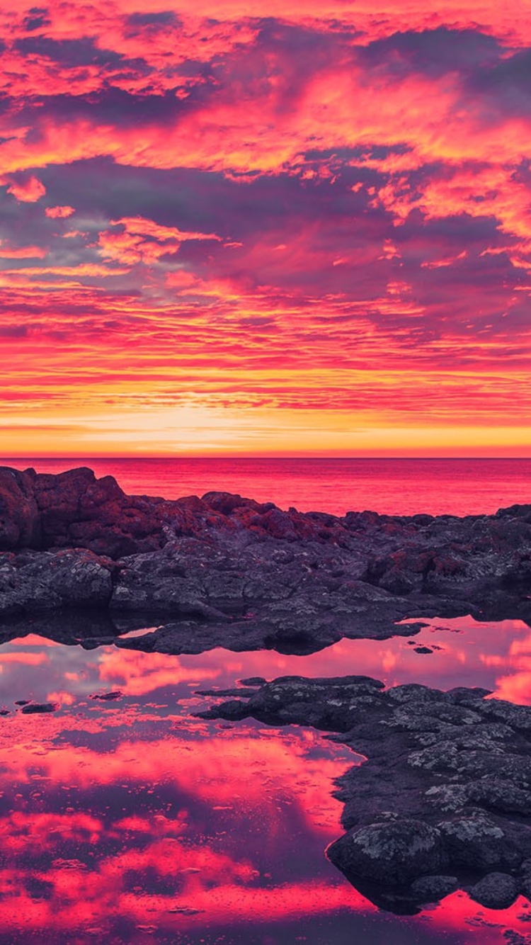 Das Breath Taking Sunset Coastline Wallpaper 750x1334