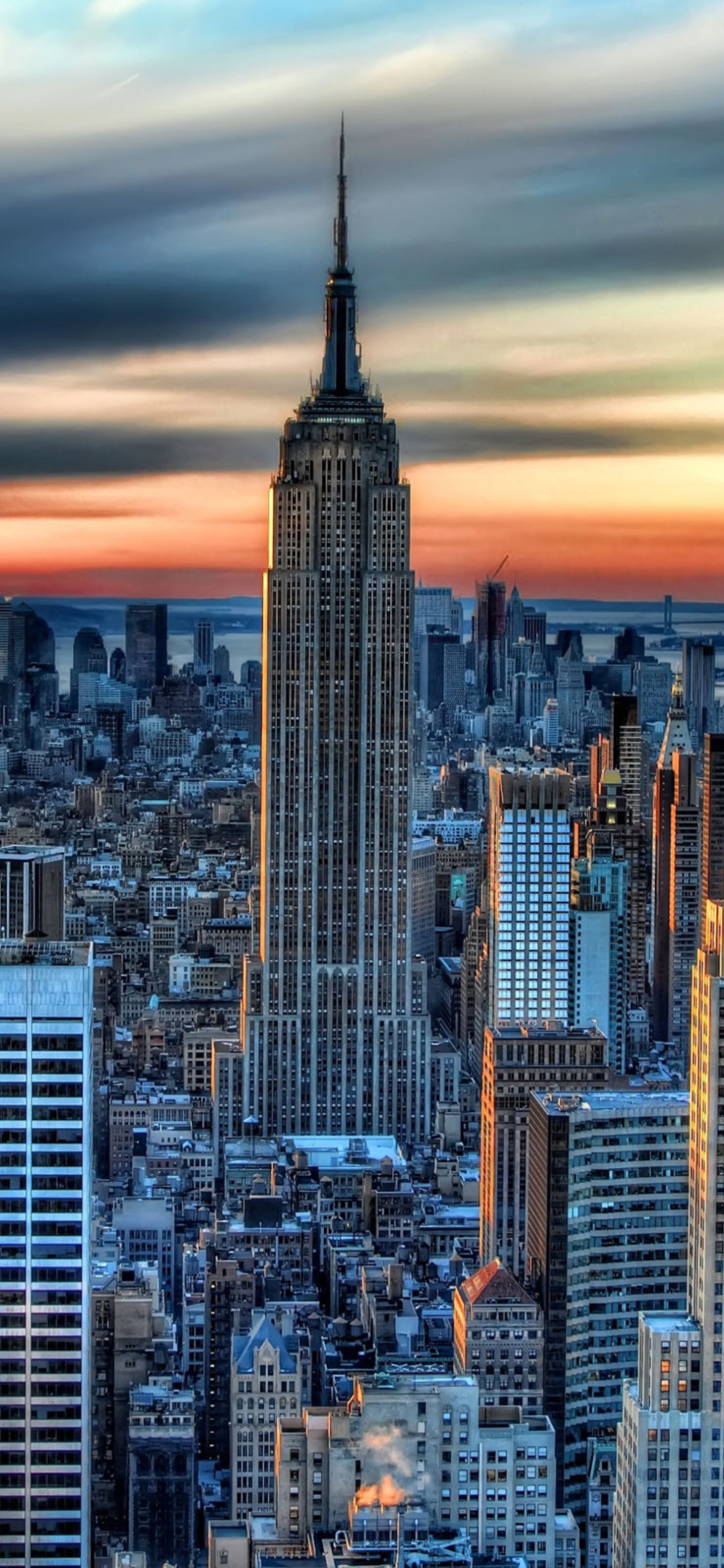 Das Sunset In New York City Wallpaper 1170x2532