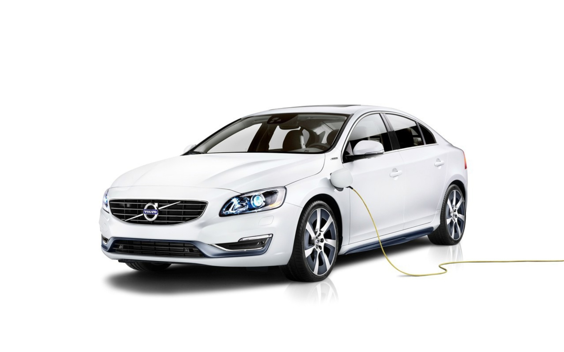 Screenshot №1 pro téma Volvo S60L Plug In Hybrid Concept 1920x1200