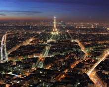 Fondo de pantalla Paris At Night 220x176